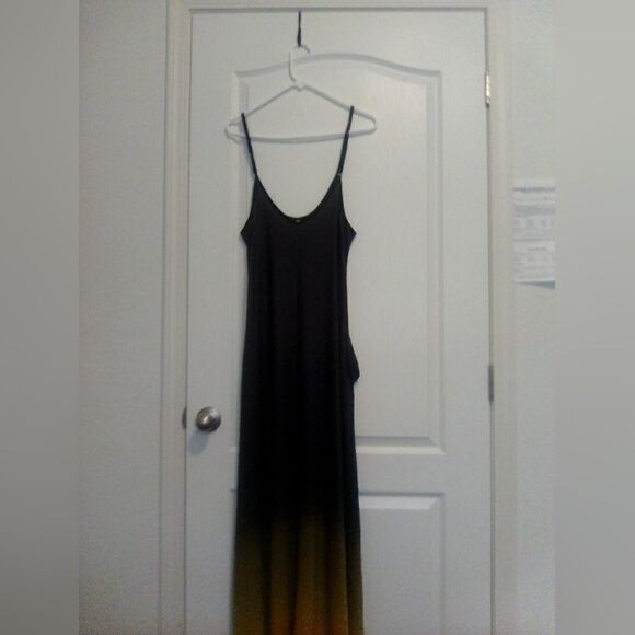 Like-New Ombre Geometric Patterned Maxi Dress - Size S” with pockets - Picture 12 of 15